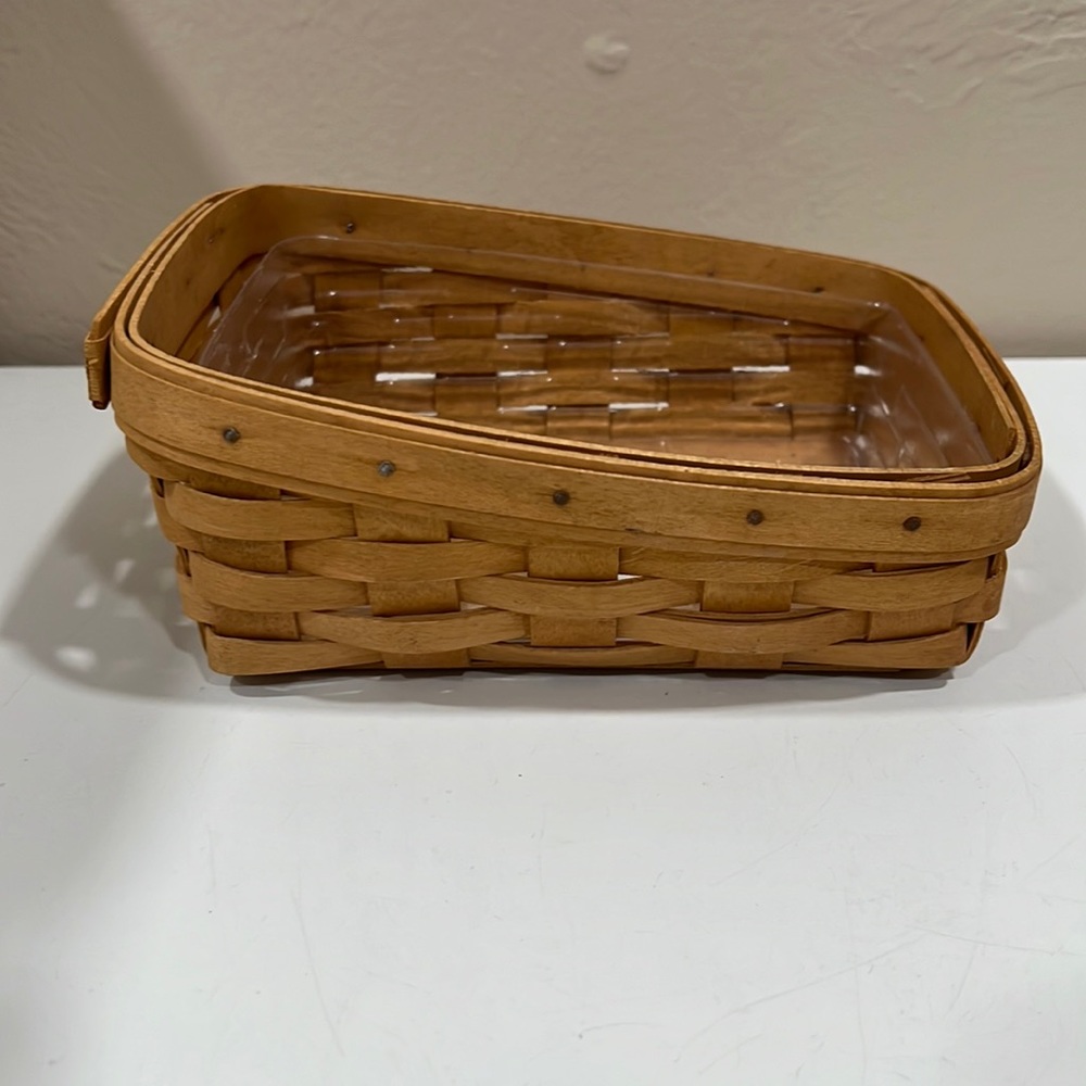 Longaberger 2003 vintage handmade brown woven basket with plastic insert